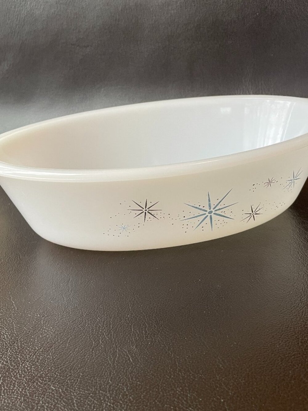 Vintage Glasbake Milkglass Oval Casserole Atomic Starbursts Stars-1 qt